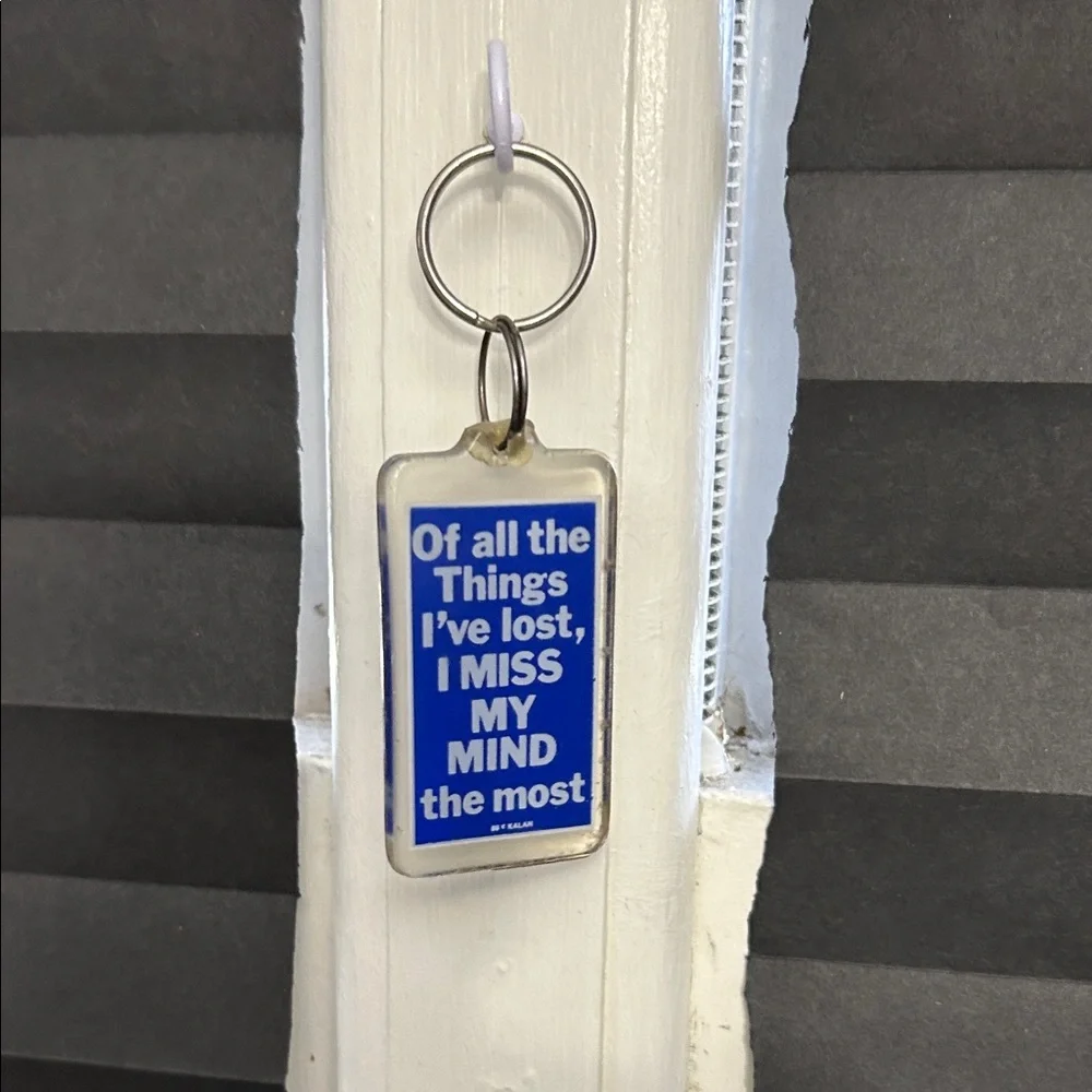 Colorful Quote Keychains Set - Picture 3 of 9